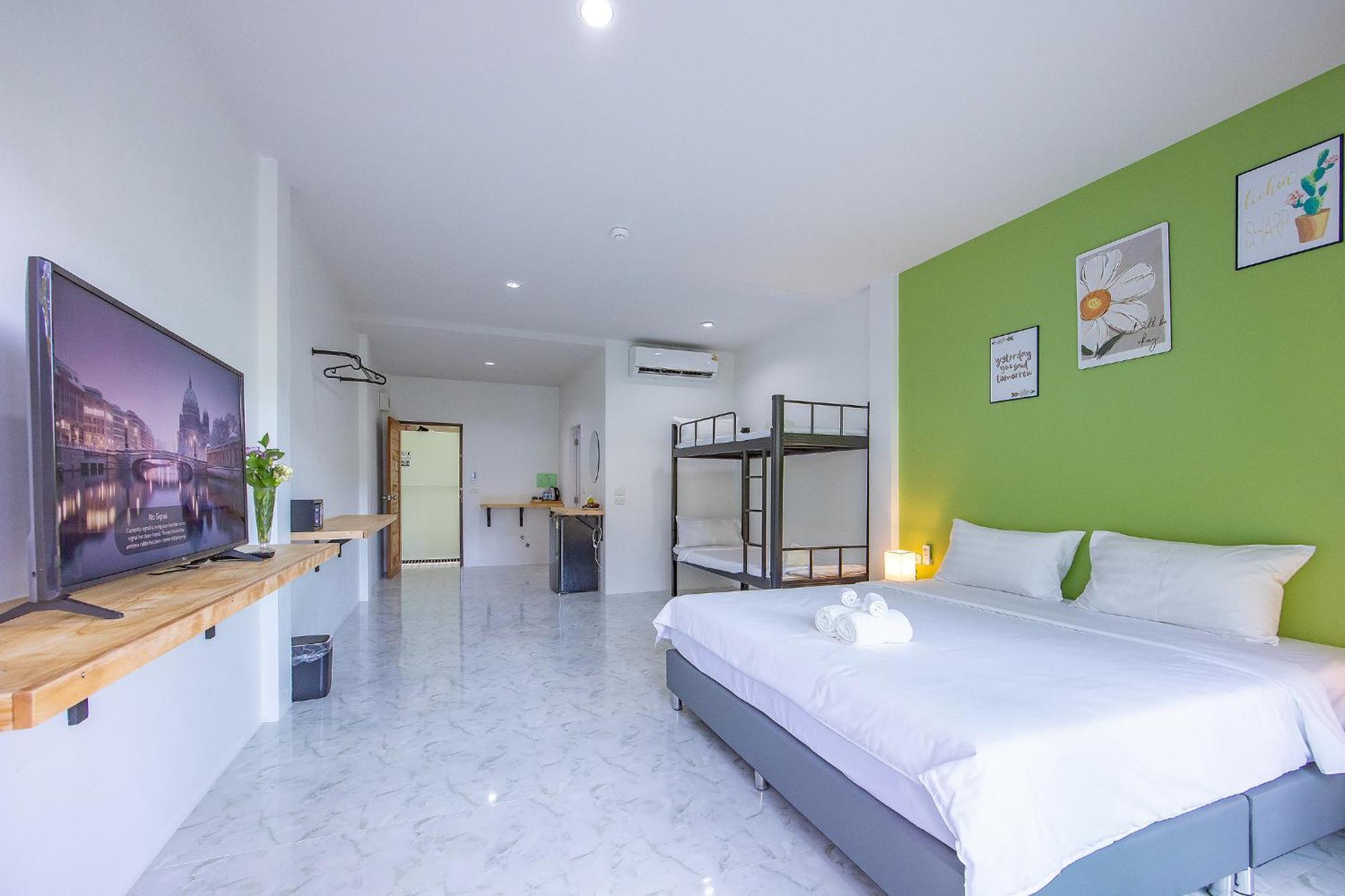 Karon Hotel At 22 Exterior photo